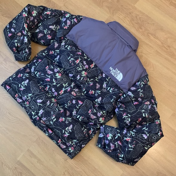 NWT The North Face Women’s 1996 Retro Nuptse Jacket, Small - Picture 8 of 11